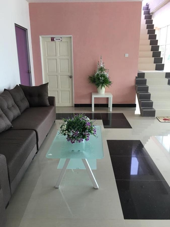 HomestayTamim Seaview Hotel Paka Exterior foto